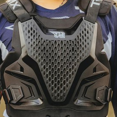 ​​昆明体育护具价格大揭秘：高性价比防护装备推荐